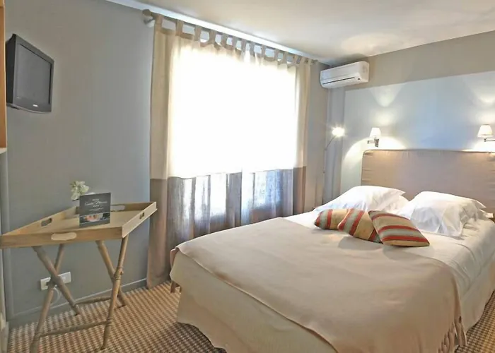 Santa Maria 3* Saint-Florent (Corsica)