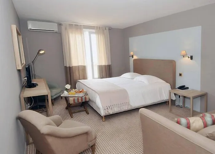 Santa Maria 3* Saint-Florent (Corsica)